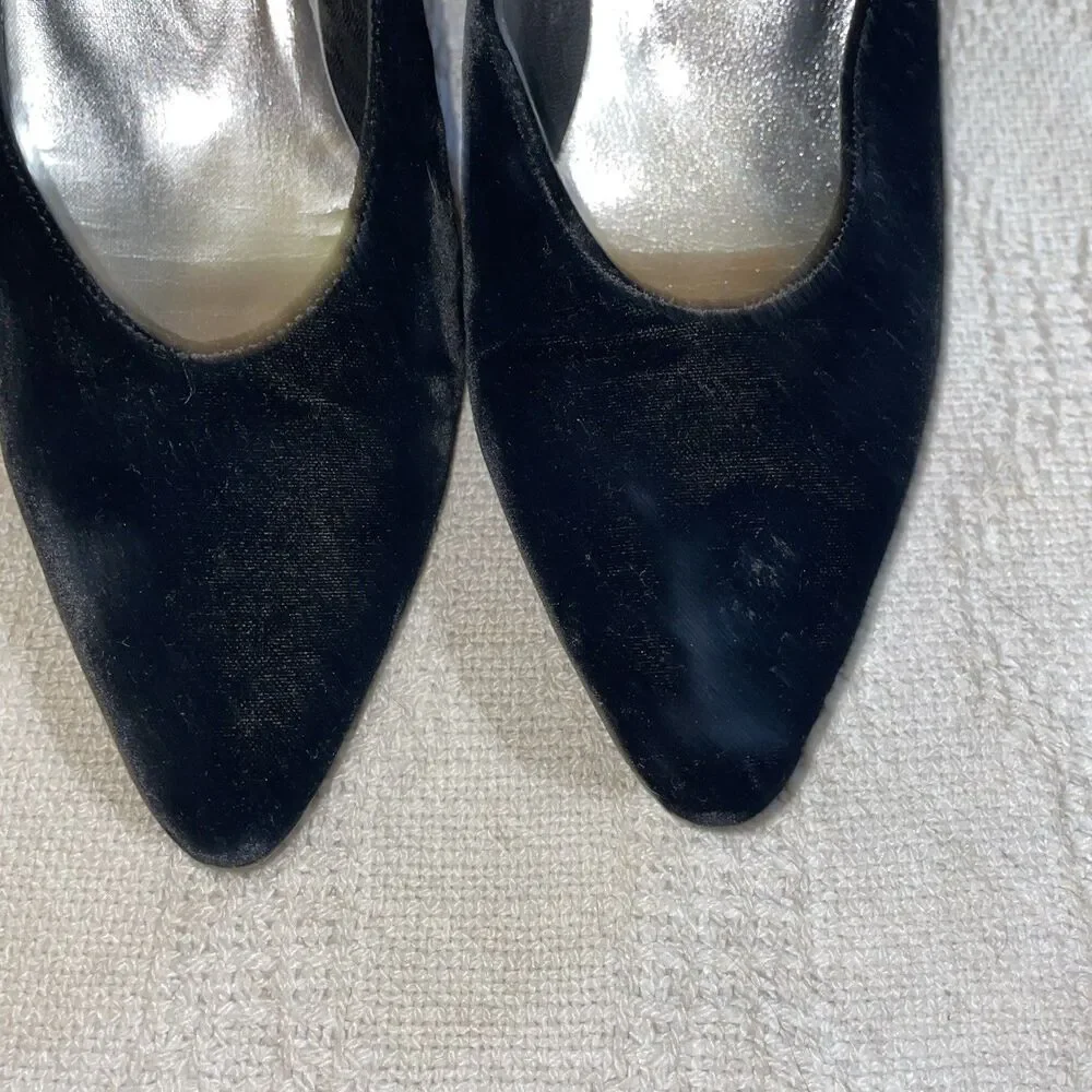 Stuart Weitzman Women’s Dress Pumps Size 7.5 B Black Velvet Going Out Party